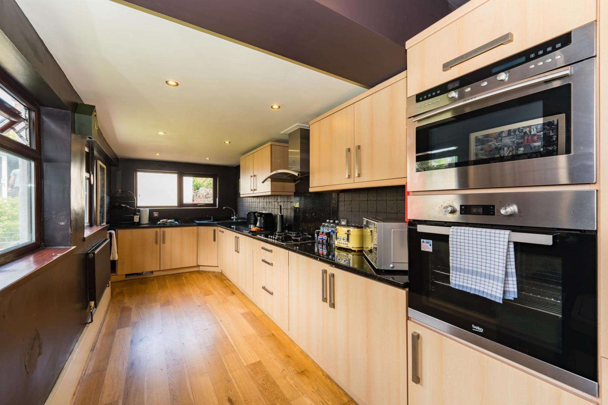 City Retreat, Spacious 4 Bed House, Games Room, Parking, Hot Tub & Bbq Cardiff Exteriér fotografie