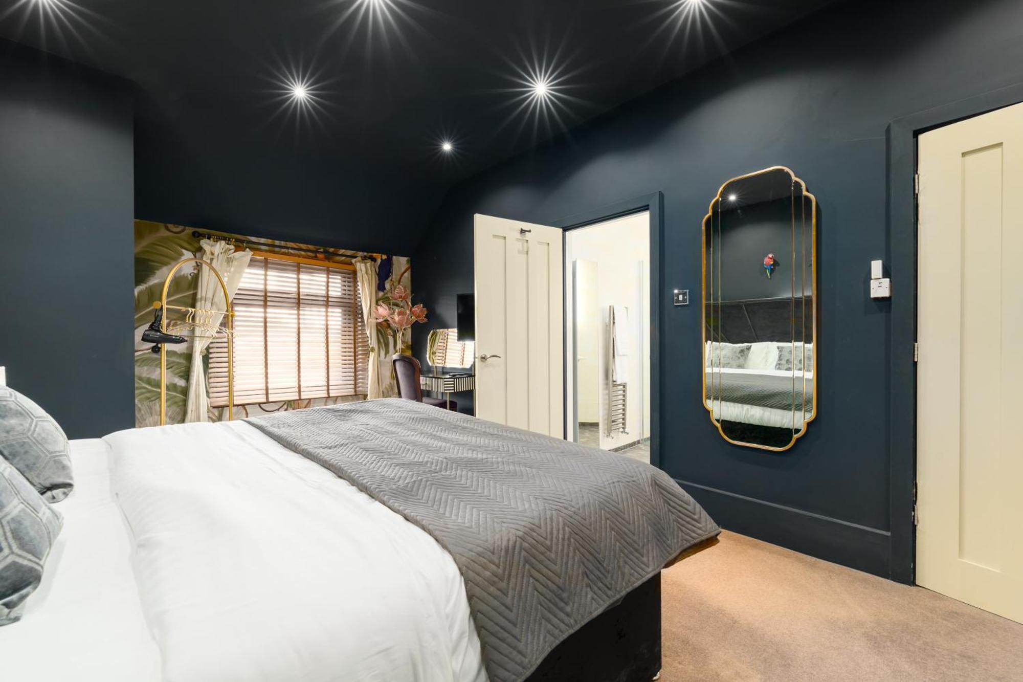 City Retreat, Spacious 4 Bed House, Games Room, Parking, Hot Tub & Bbq Cardiff Exteriér fotografie