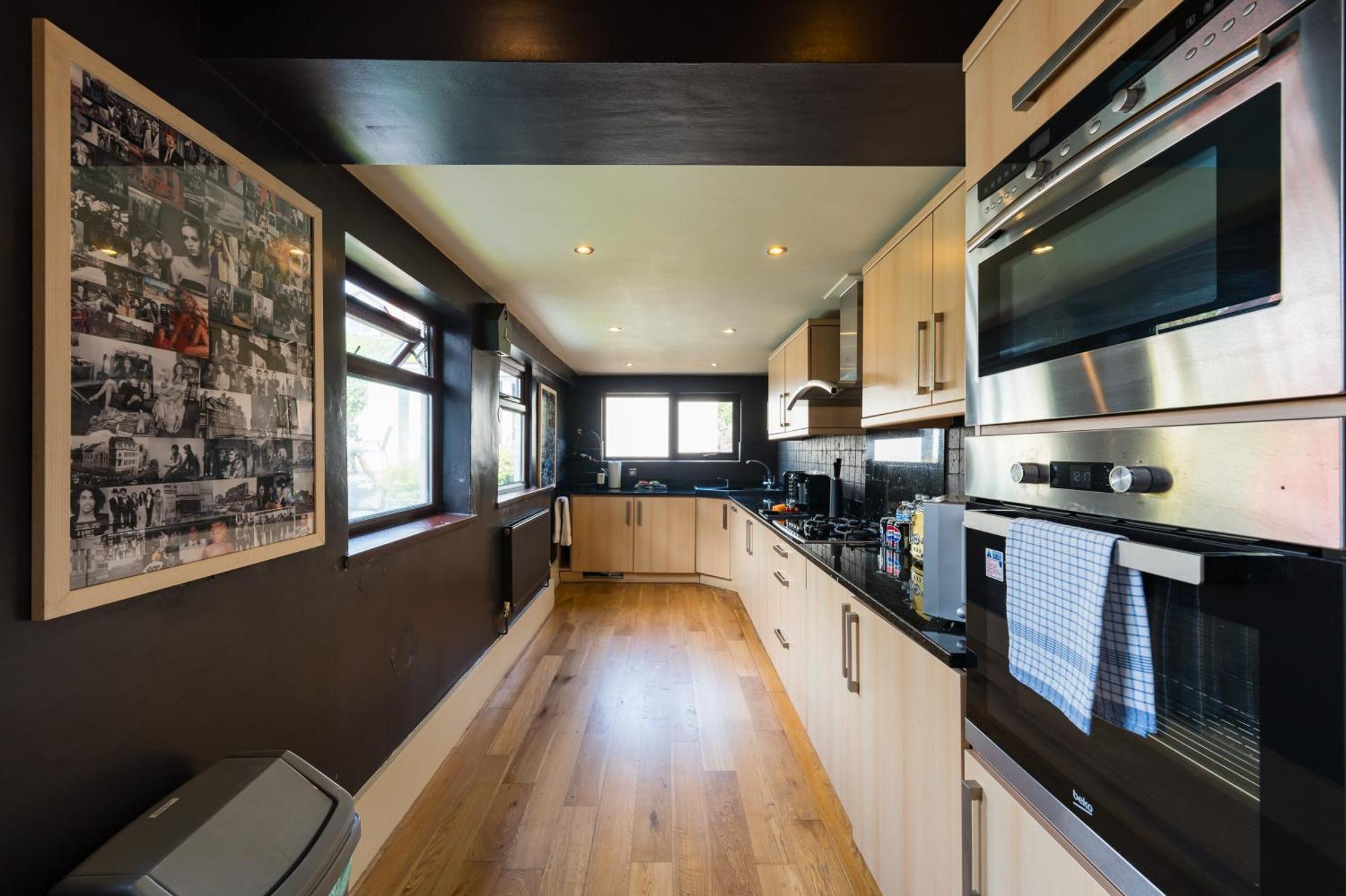 City Retreat, Spacious 4 Bed House, Games Room, Parking, Hot Tub & Bbq Cardiff Exteriér fotografie