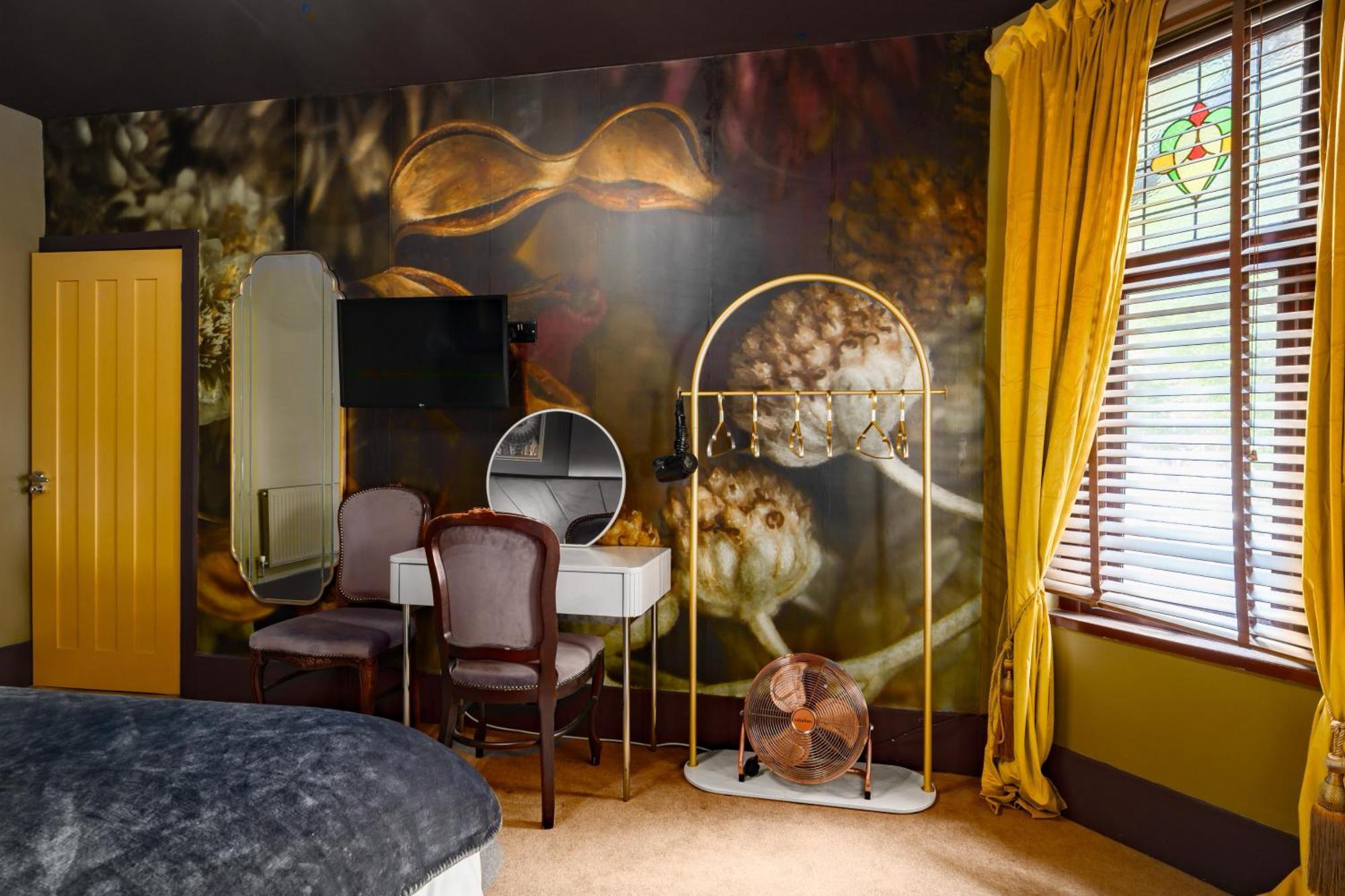 City Retreat, Spacious 4 Bed House, Games Room, Parking, Hot Tub & Bbq Cardiff Exteriér fotografie